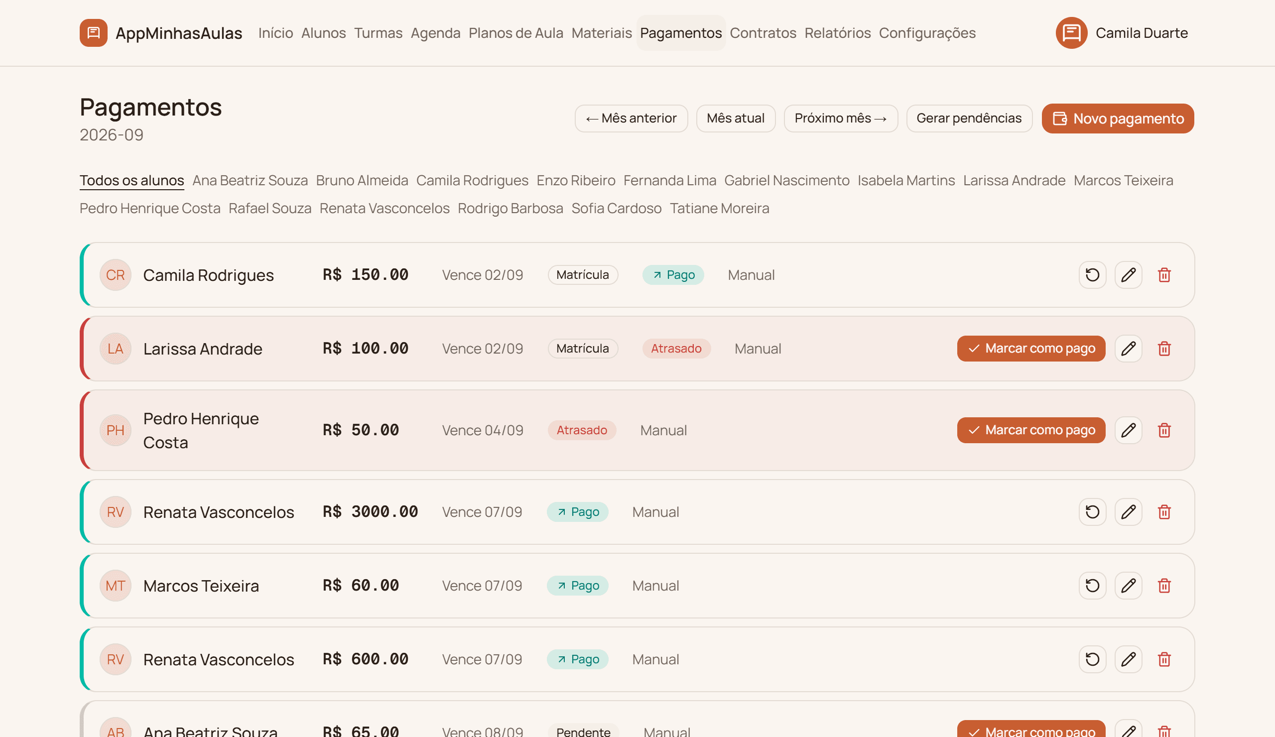 Lista de pagamentos com status pago, pendente e atrasado