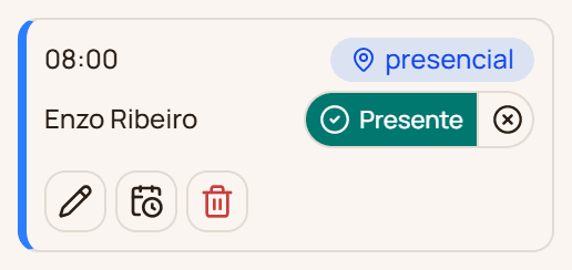 Uma aula na agenda, com o controle de presença mostrando Presente marcado e o botão de falta ao lado