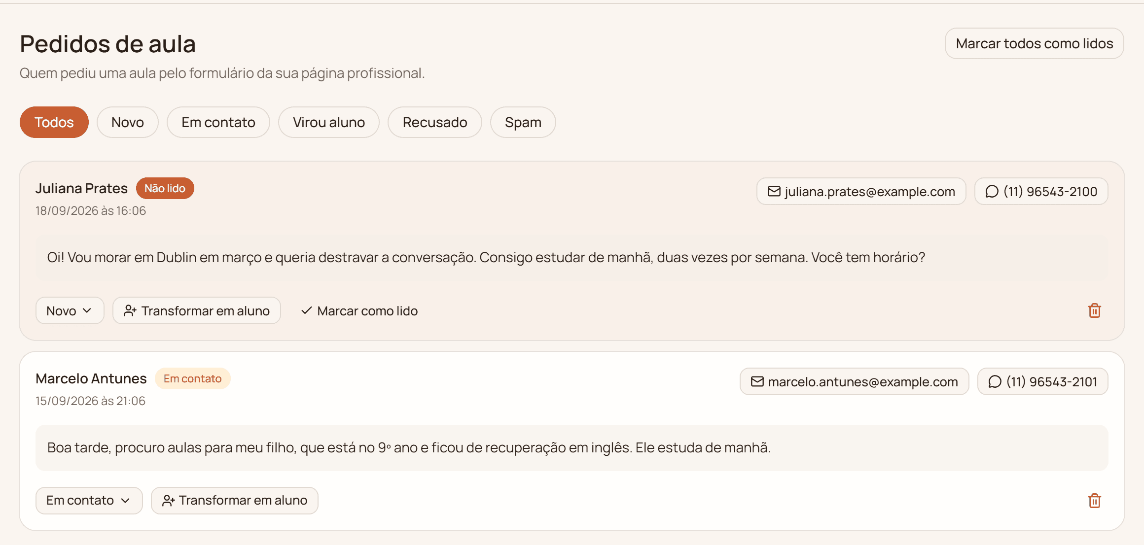 Tela de pedidos de aula, com dois pedidos, os contatos e os botões de situação e de transformar em aluno